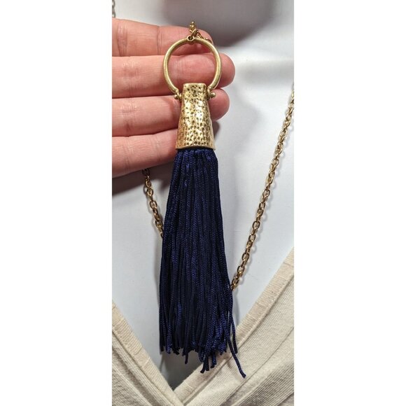 Hammered Gold Tone Tassel Pendant Necklace With Blue Tassel - Picture 2 of 6